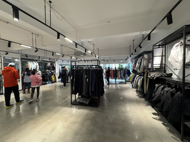 浙江布局户外经济新赛道 日常用品升级引领健康生活新风尚